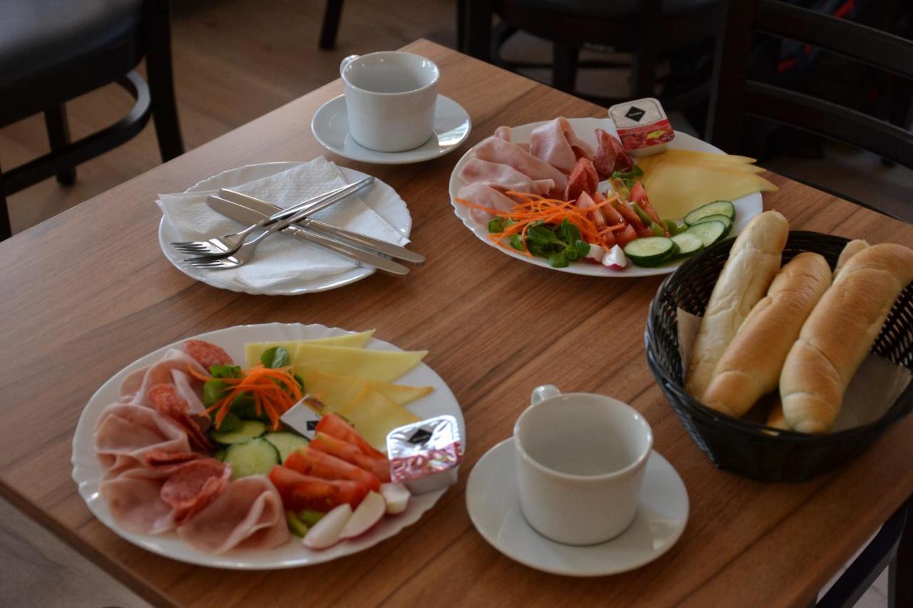 Hotel Decin Na Skrivance 외부 사진