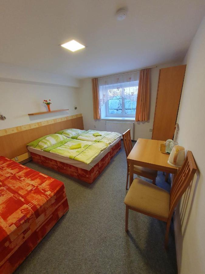 Hotel Decin Na Skrivance 외부 사진