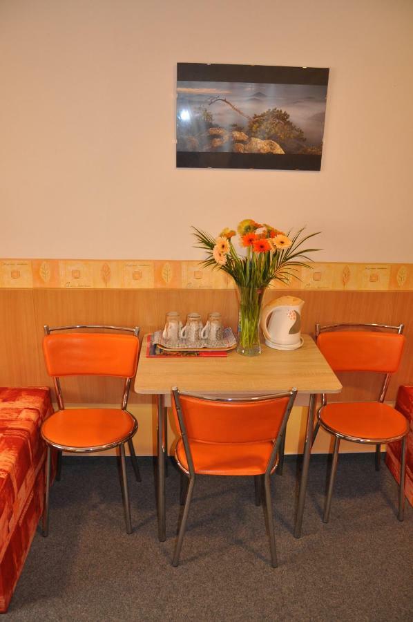 Hotel Decin Na Skrivance 외부 사진